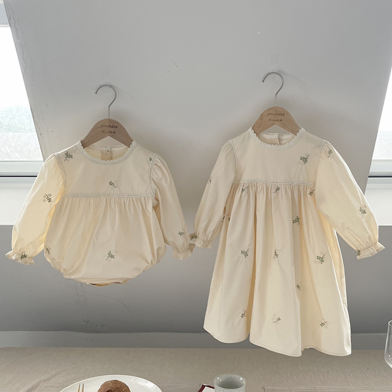 Tenue assortie couvertes pour  - Baby Clothing Patterns avis et prix